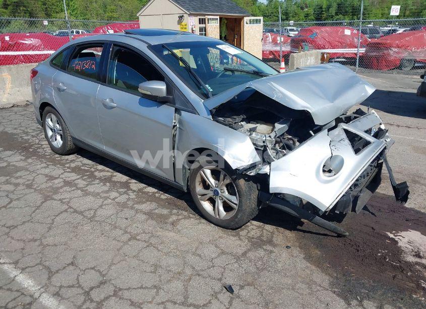2014 Ford Focus SE (VIN 1FADP3F2XEL456901) main photo