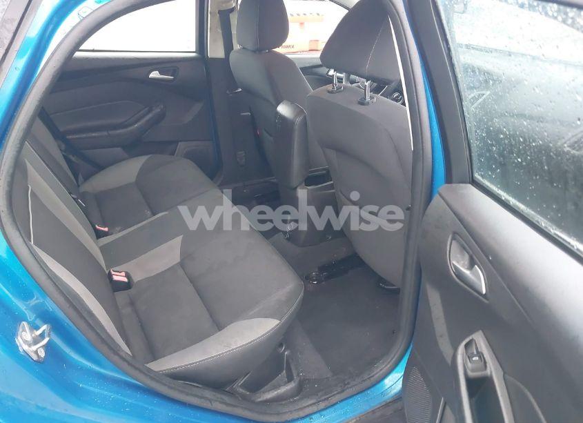 Photo 8 of 2014 Ford Focus SE (VIN 1FADP3F2XEL457157)