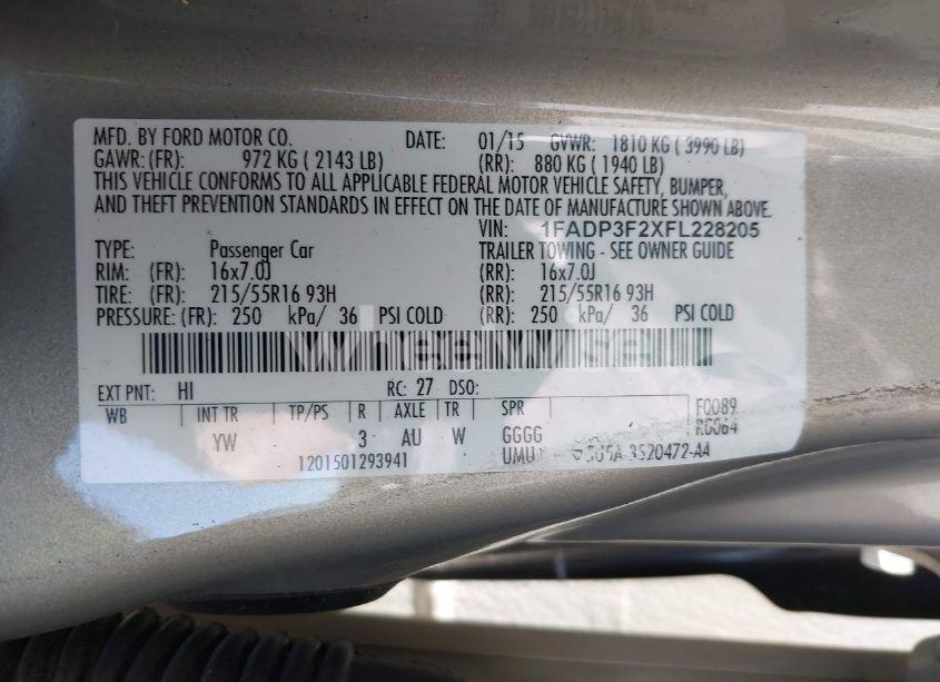 Photo 9 of 2015 Ford Focus SE (VIN 1FADP3F2XFL228205)