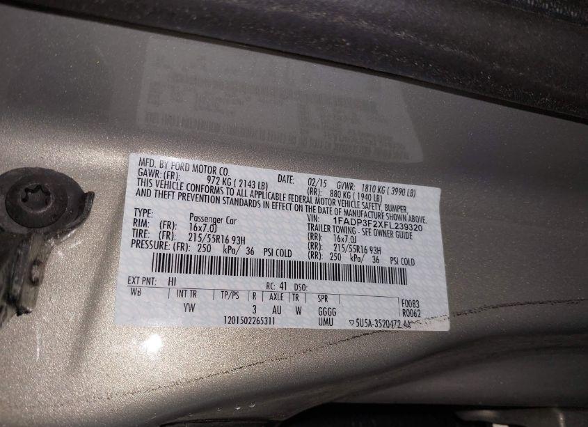 Photo 9 of 2015 Ford Focus SE (VIN 1FADP3F2XFL239320)