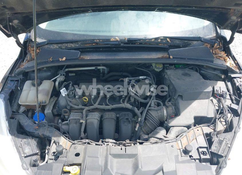 Photo 10 of 2015 Ford Focus SE (VIN 1FADP3F2XFL284094)