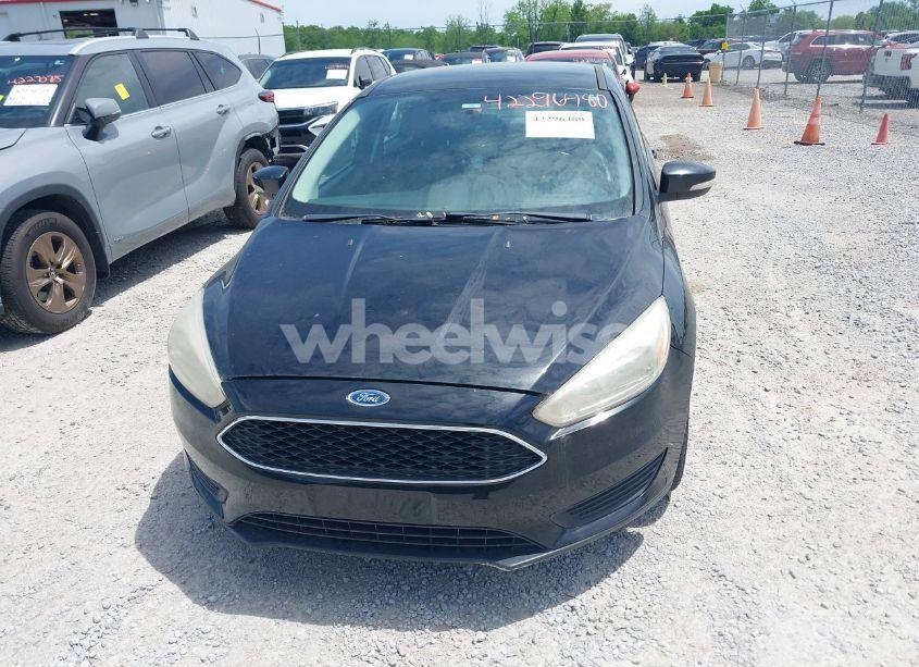 Photo 6 of 2015 Ford Focus SE (VIN 1FADP3F2XFL284094)