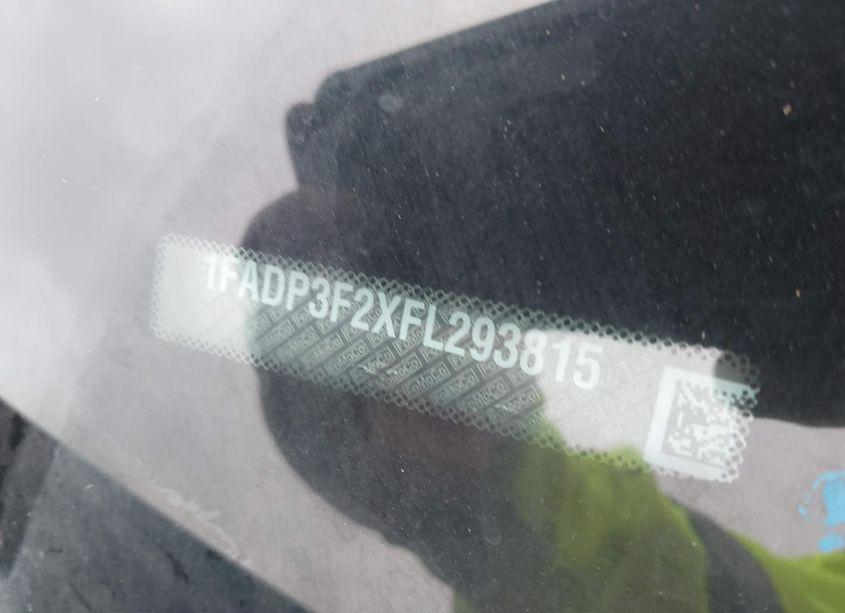 Photo 9 of 2015 Ford Focus SE (VIN 1FADP3F2XFL293815)