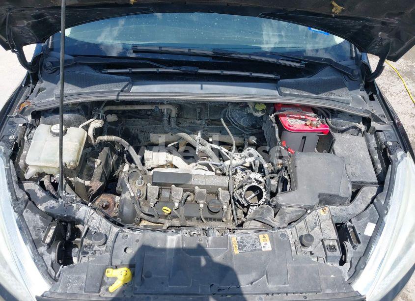 Photo 10 of 2015 Ford Focus SE (VIN 1FADP3F2XFL313657)