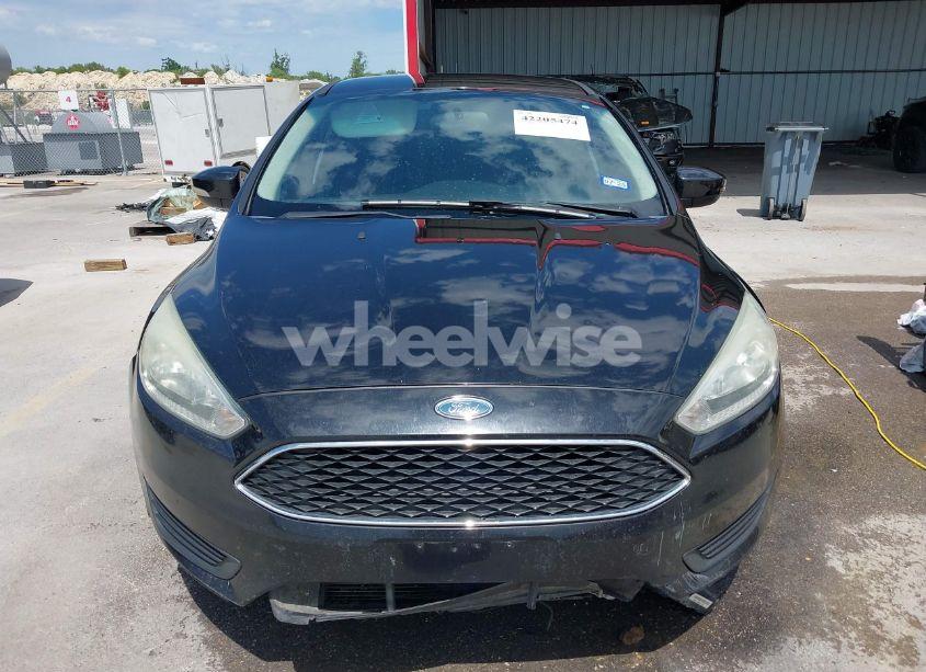 Photo 12 of 2015 Ford Focus SE (VIN 1FADP3F2XFL313657)