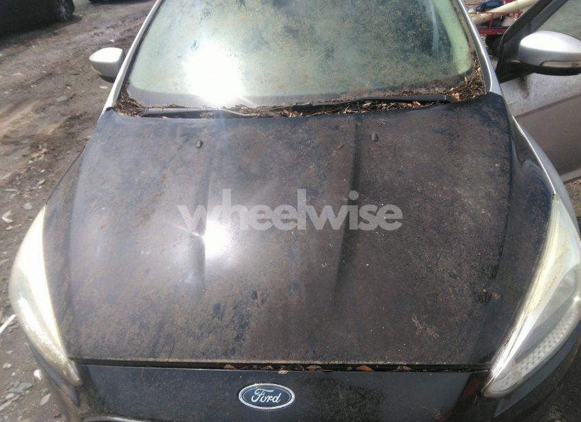 Photo 10 of 2015 Ford Focus SE (VIN 1FADP3F2XFL345234)