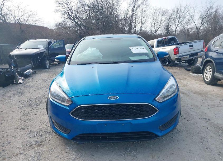 Photo 12 of 2015 Ford Focus SE (VIN 1FADP3F2XFL373955)