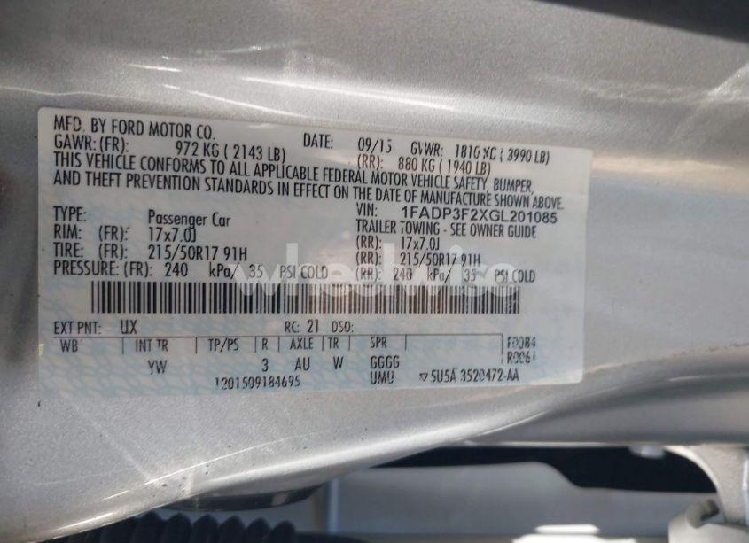 Photo 9 of 2016 Ford Focus SE (VIN 1FADP3F2XGL201085)