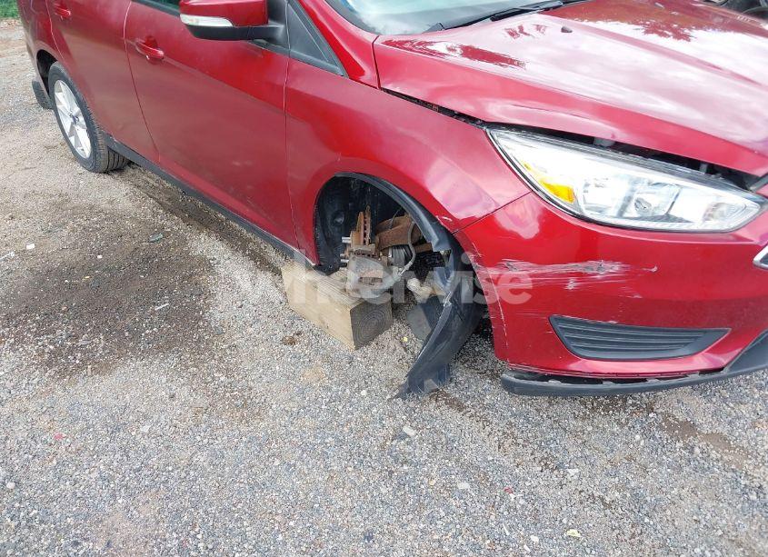 Photo 6 of 2016 Ford Focus SE (VIN 1FADP3F2XGL229484)