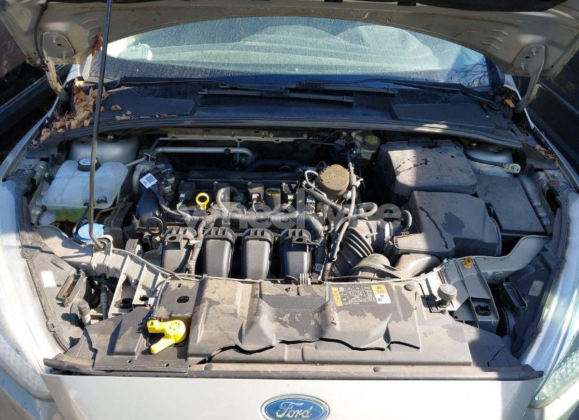 Photo 10 of 2016 Ford Focus SE (VIN 1FADP3F2XGL273730)