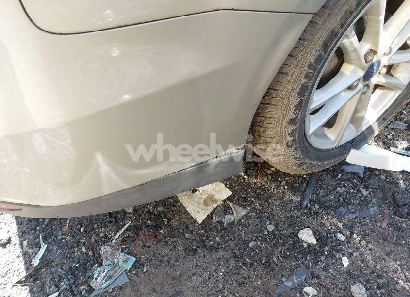 Photo 12 of 2016 Ford Focus SE (VIN 1FADP3F2XGL273730)