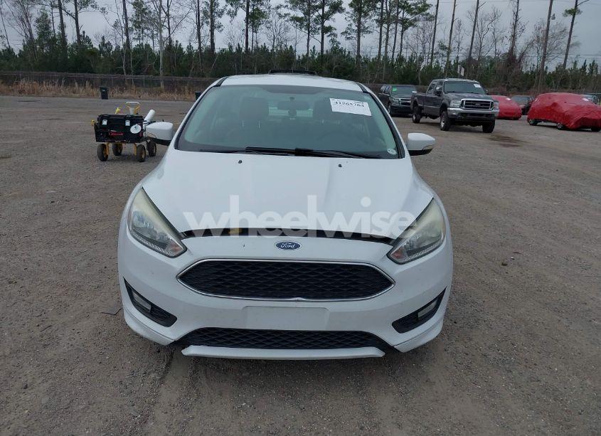 Photo 6 of 2016 Ford Focus SE (VIN 1FADP3F2XGL350371)