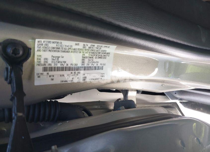 Photo 9 of 2016 Ford Focus SE (VIN 1FADP3F2XGL365713)