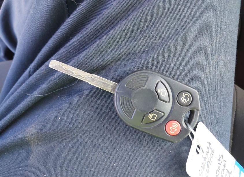 Photo 11 of 2017 Ford Focus SE (VIN 1FADP3F2XHL203629)