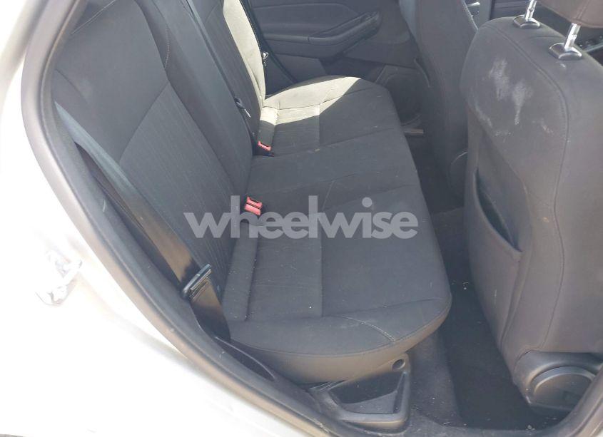 Photo 8 of 2017 Ford Focus SE (VIN 1FADP3F2XHL216154)