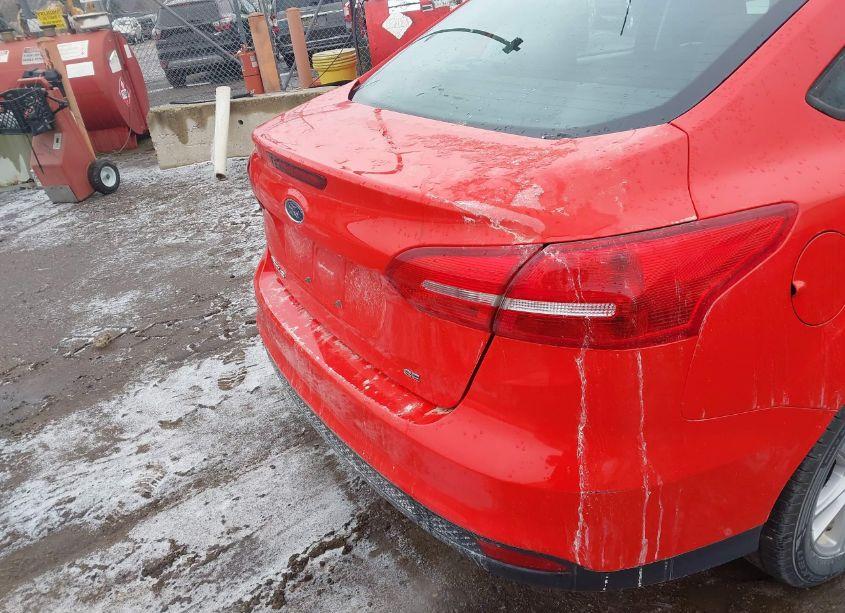 Photo 6 of 2017 Ford Focus SE (VIN 1FADP3F2XHL224948)