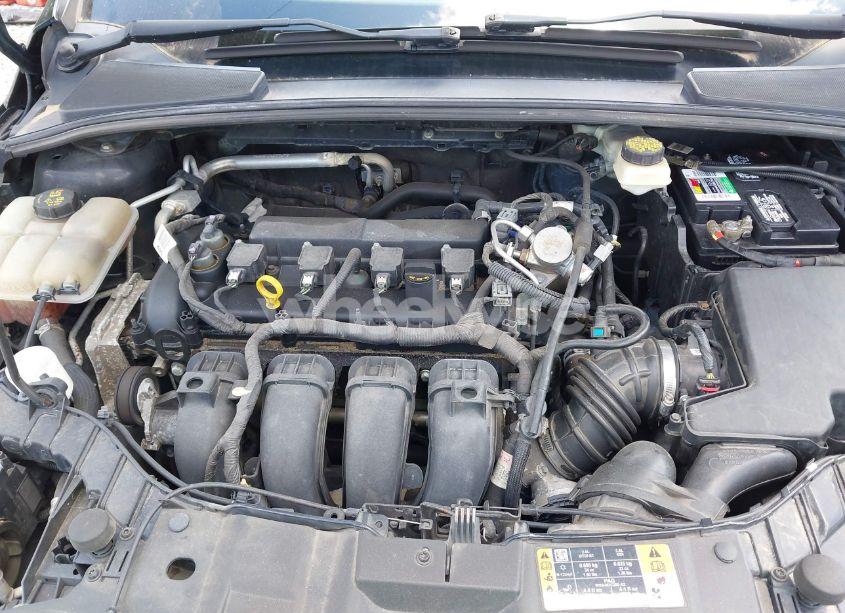 Photo 10 of 2017 Ford Focus SE (VIN 1FADP3F2XHL243371)