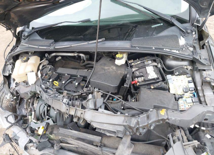 Photo 10 of 2017 Ford Focus SE (VIN 1FADP3F2XHL255648)