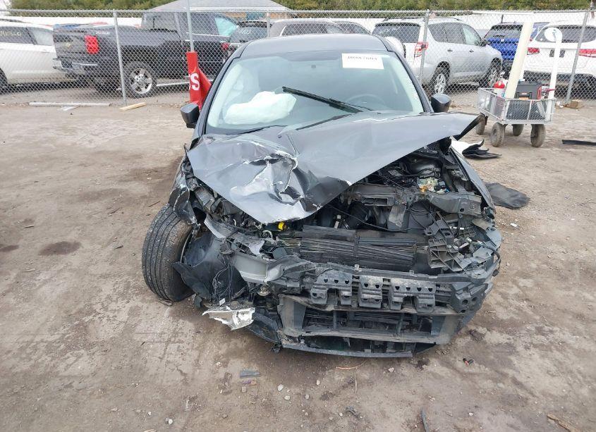 Photo 12 of 2017 Ford Focus SE (VIN 1FADP3F2XHL255648)