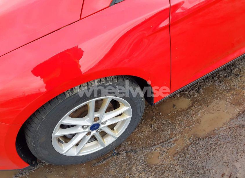 Photo 12 of 2017 Ford Focus SE (VIN 1FADP3F2XHL282316)