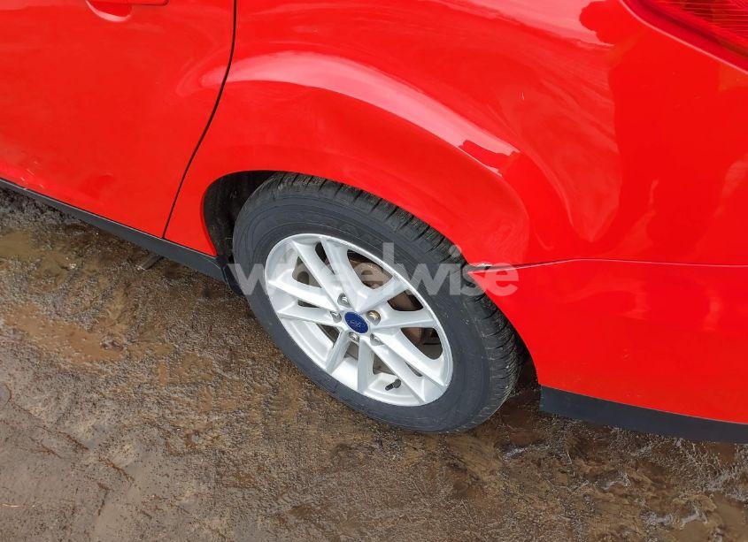 Photo 6 of 2017 Ford Focus SE (VIN 1FADP3F2XHL282316)