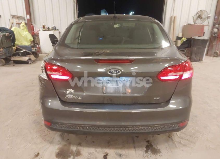 Photo 16 of 2017 Ford Focus SE (VIN 1FADP3F2XHL283675)