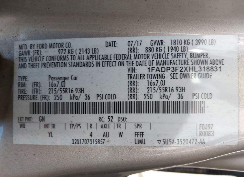 Photo 9 of 2017 Ford Focus SE (VIN 1FADP3F2XHL318831)