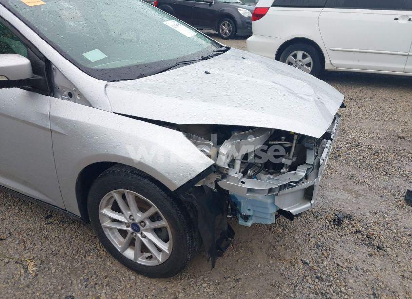 Photo 14 of 2017 Ford Focus SE (VIN 1FADP3F2XHL320241)
