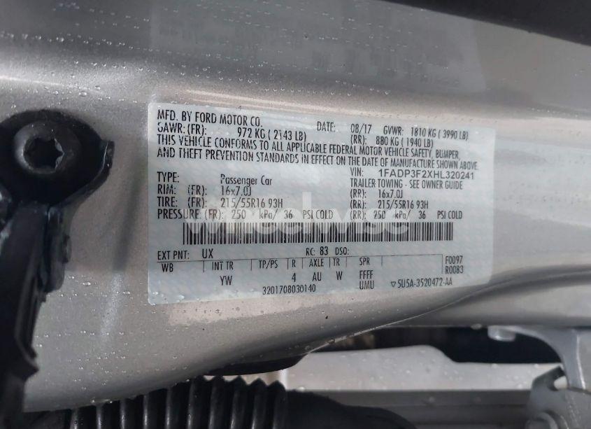 Photo 9 of 2017 Ford Focus SE (VIN 1FADP3F2XHL320241)