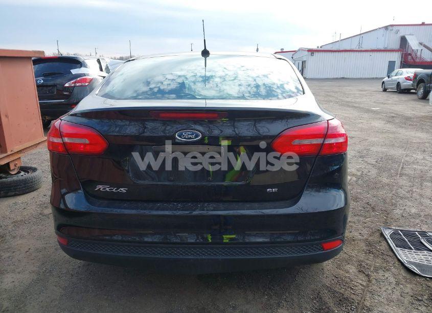 Photo 16 of 2017 Ford Focus SE (VIN 1FADP3F2XHL321700)
