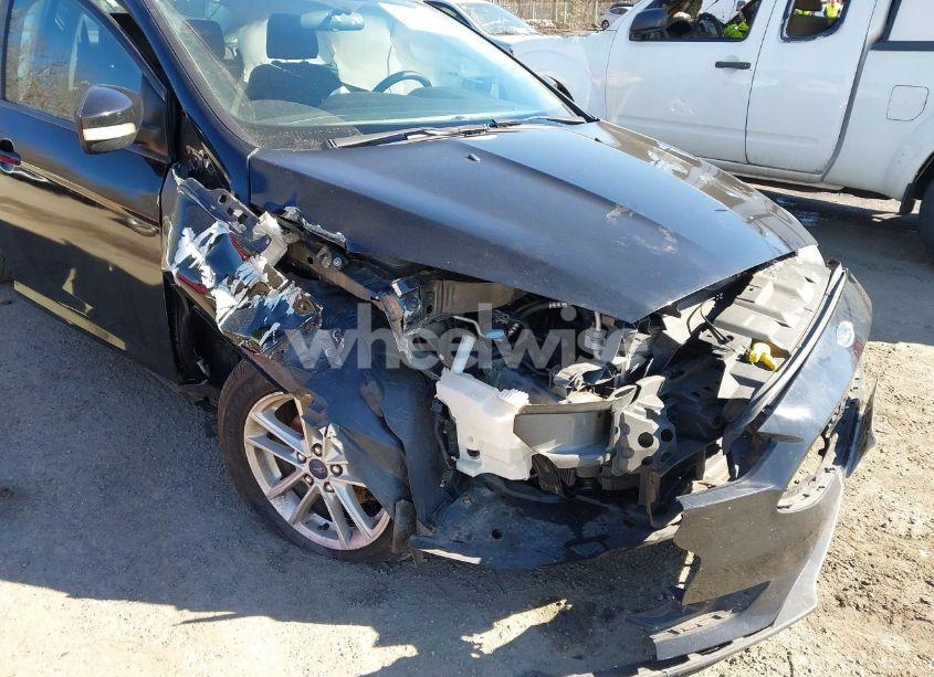 Photo 17 of 2017 Ford Focus SE (VIN 1FADP3F2XHL321700)