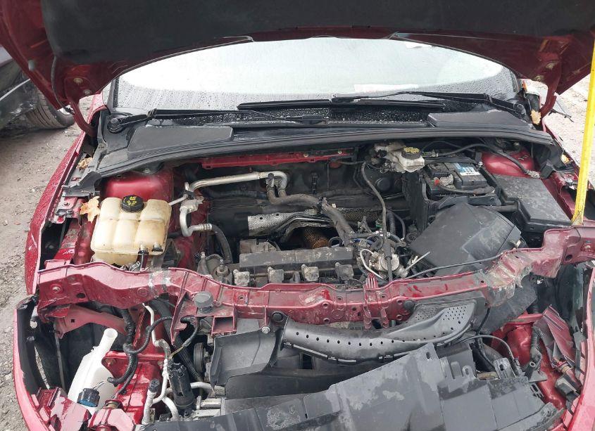 Photo 10 of 2017 Ford Focus SE (VIN 1FADP3F2XHL321891)