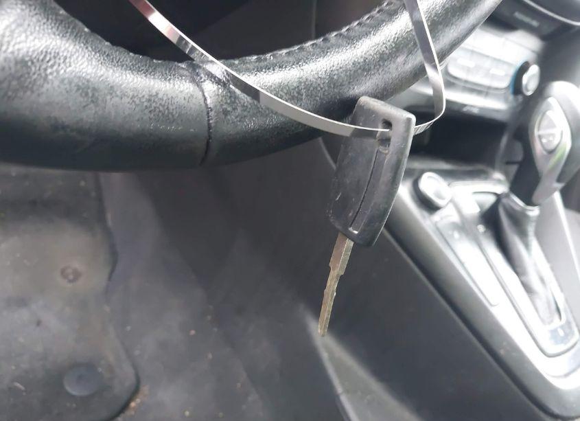 Photo 11 of 2017 Ford Focus SE (VIN 1FADP3F2XHL321891)