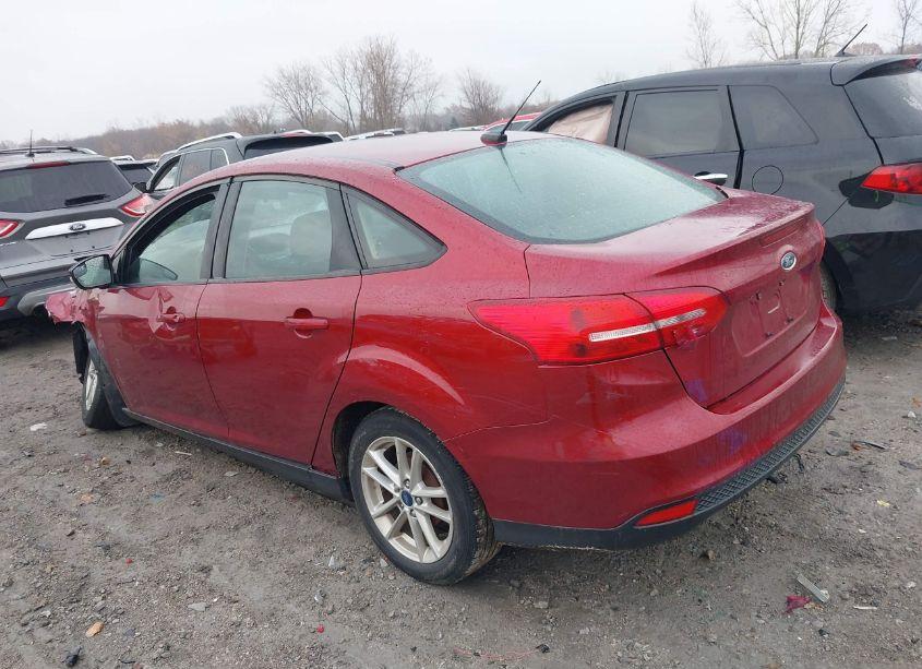 Photo 3 of 2017 Ford Focus SE (VIN 1FADP3F2XHL321891)