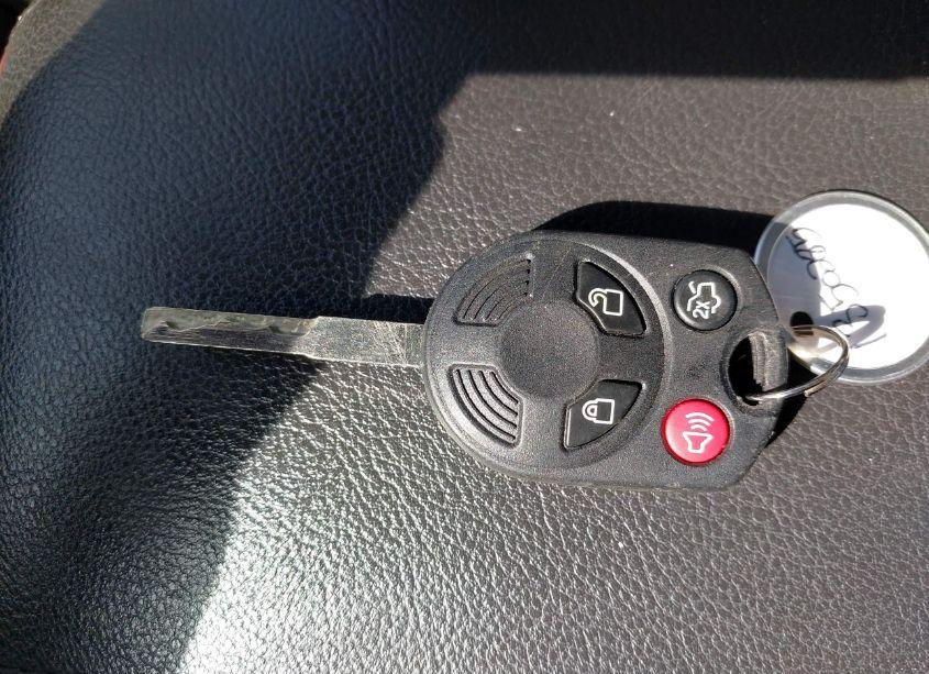 Photo 11 of 2017 Ford Focus SE (VIN 1FADP3F2XHL347388)