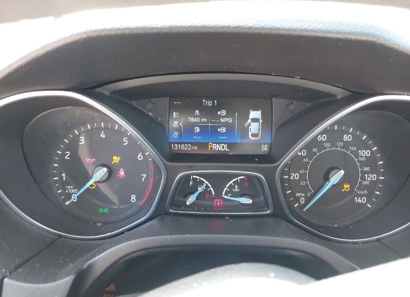 Photo 7 of 2017 Ford Focus SE (VIN 1FADP3F2XHL347388)