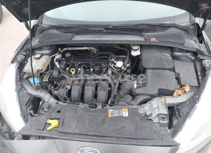 Photo 10 of 2018 Ford Focus SE (VIN 1FADP3F2XJL204043)