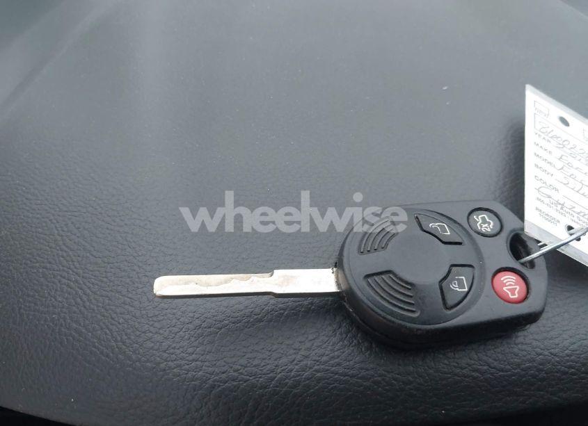 Photo 11 of 2018 Ford Focus SE (VIN 1FADP3F2XJL204043)