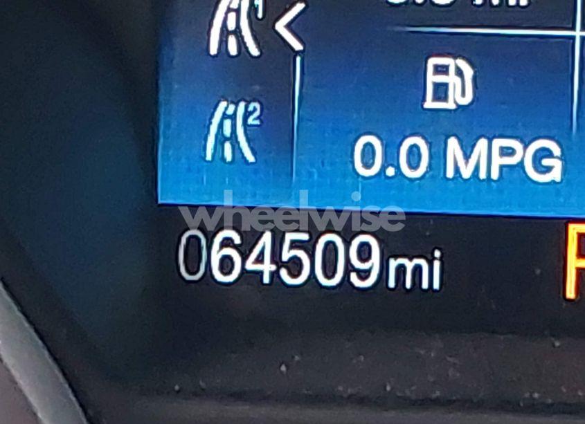 Photo 15 of 2018 Ford Focus SE (VIN 1FADP3F2XJL204043)