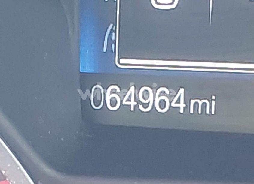 Photo 15 of 2018 Ford Focus SE (VIN 1FADP3F2XJL228553)