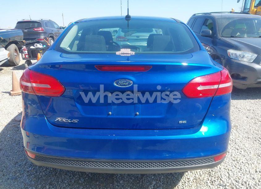 Photo 16 of 2018 Ford Focus SE (VIN 1FADP3F2XJL228553)