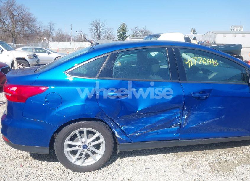 Photo 6 of 2018 Ford Focus SE (VIN 1FADP3F2XJL228553)