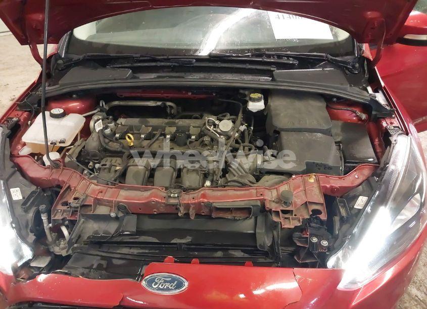 Photo 10 of 2018 Ford Focus SE (VIN 1FADP3F2XJL276053)