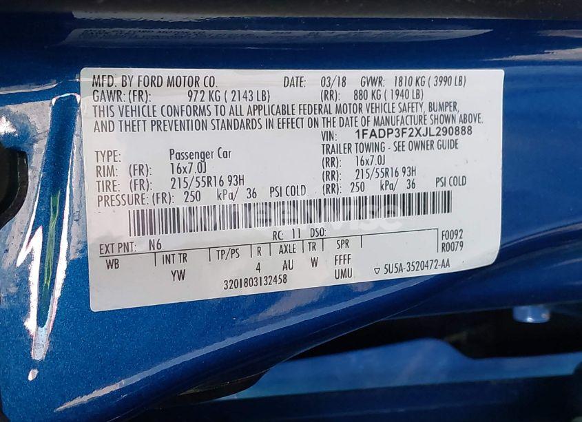 Photo 9 of 2018 Ford Focus SE (VIN 1FADP3F2XJL290888)