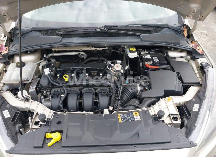 Photo 10 of 2018 Ford Focus SE (VIN 1FADP3F2XJL292205)