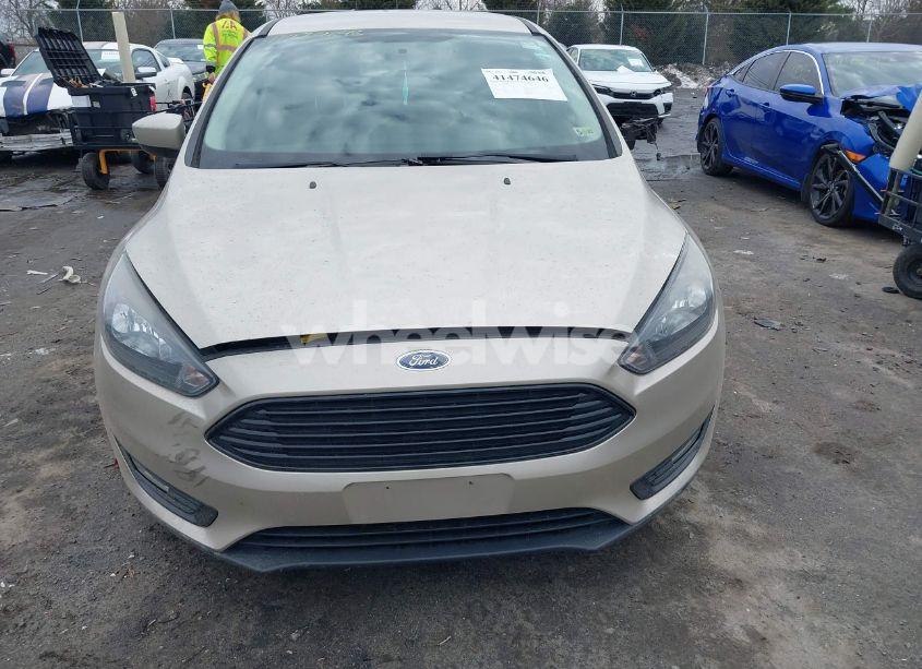 Photo 12 of 2018 Ford Focus SE (VIN 1FADP3F2XJL292205)