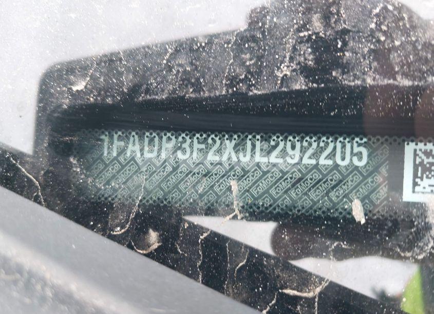 Photo 9 of 2018 Ford Focus SE (VIN 1FADP3F2XJL292205)