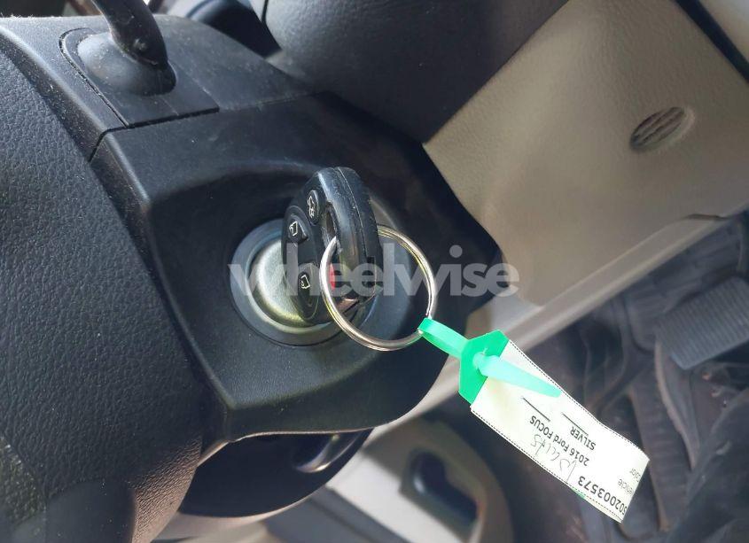 Photo 11 of 2016 Ford Focus SE (VIN 1FADP3FE0GL300458)