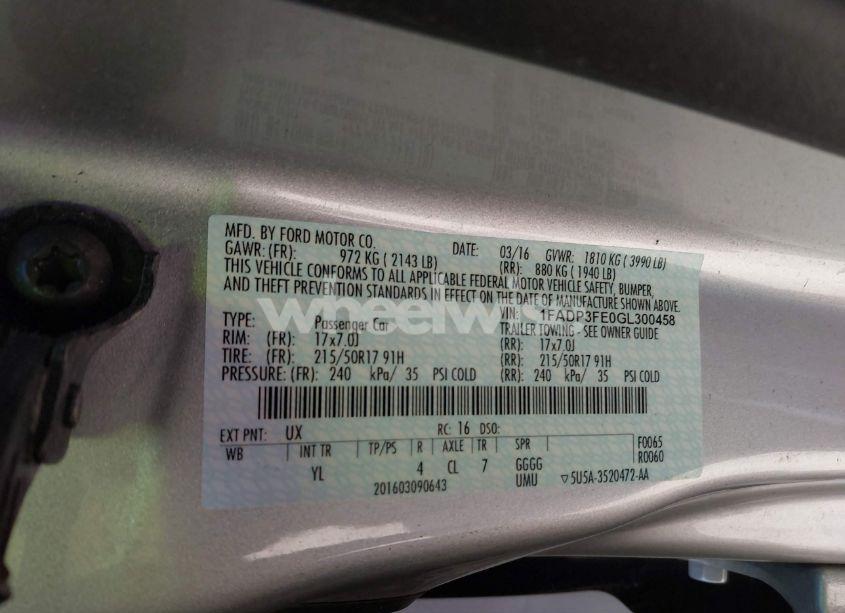 Photo 9 of 2016 Ford Focus SE (VIN 1FADP3FE0GL300458)