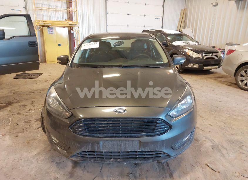 Photo 12 of 2017 Ford Focus SE (VIN 1FADP3FE0HL297028)